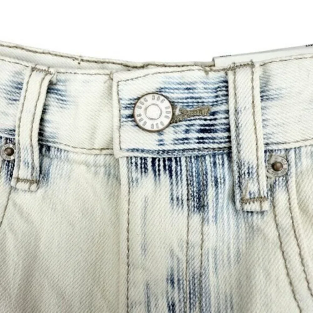 BDG Carrie Denim Short In Ivory Combo Size 25